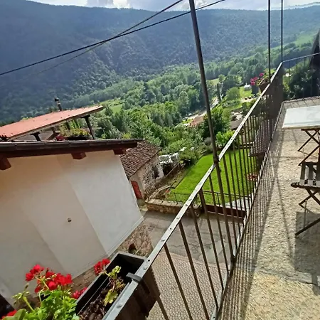 Foresteria Lombarda Ca' Pelitti Bed & Breakfast